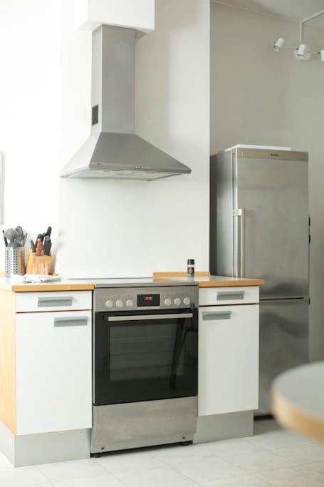 Large & Bright 3br W Whirlpool Near Metro Apartment Kopenhagen