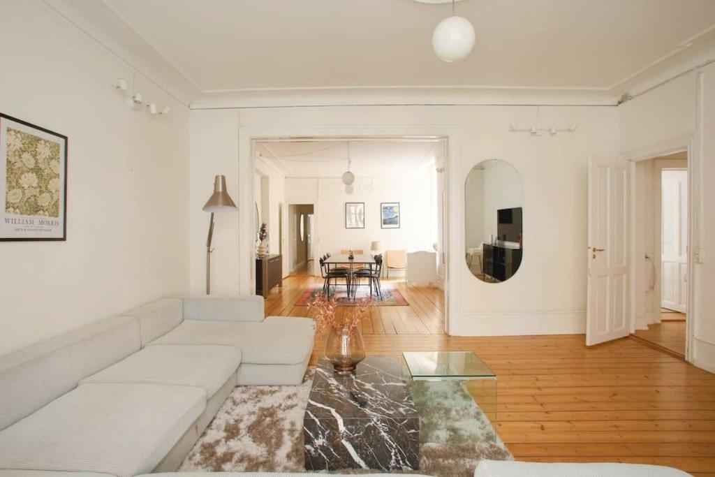 Apartment Large & Bright 3br W Whirlpool Near Metro *